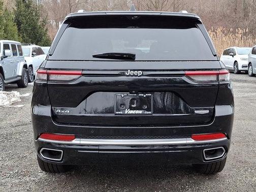 2023 Jeep Grand Cherokee Summit