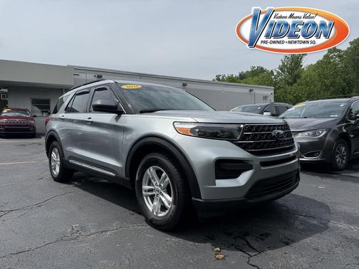Iconic Silver Metallic 2021 Ford Explorer XLT