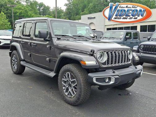 2025 Jeep Wrangler 4-Door Sahara 4x4