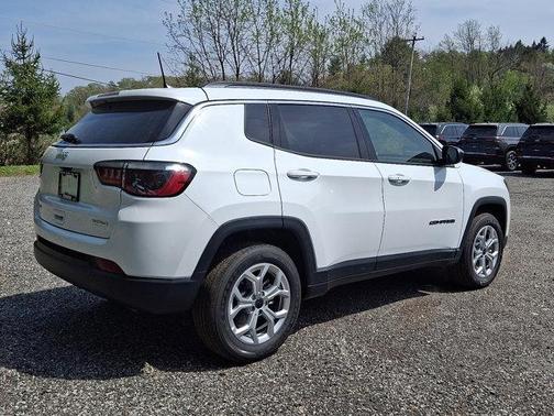 2025 Jeep Compass Latitude
