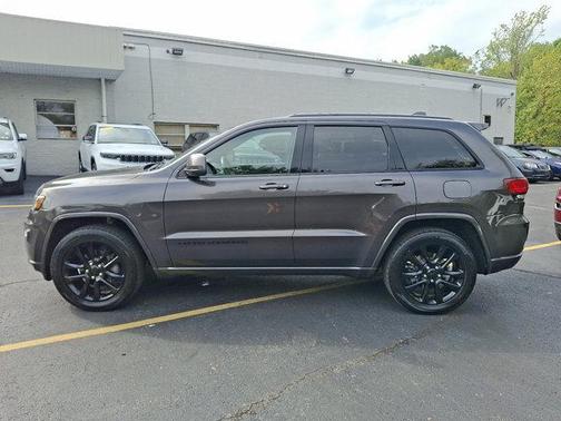 2020 Jeep Grand Cherokee Altitude
