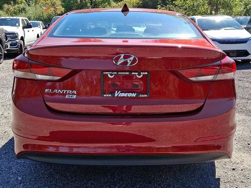 Scarlet Red Pearl 2017 Hyundai ELANTRA SE