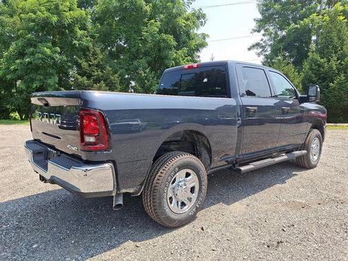 2025 RAM 2500 Tradesman Crew Cab 4x4 6'4' Box