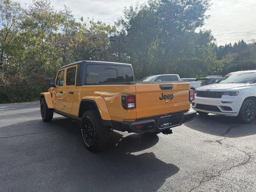 2021 Jeep Gladiator Sport