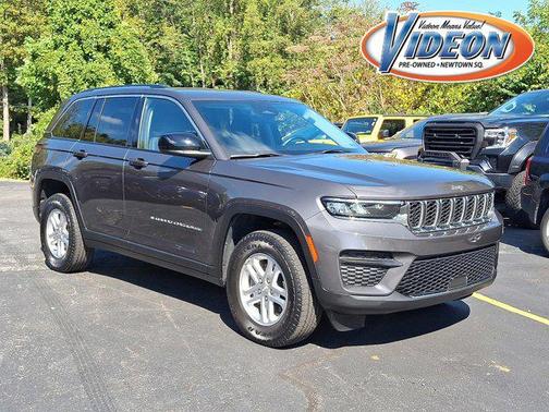 2022 Jeep Grand Cherokee Laredo