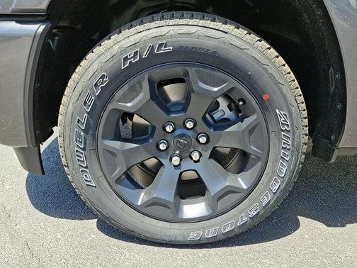 Granite Crystal Metallic Clearcoat 2026 RAM 1500 Big Horn/Lone Star