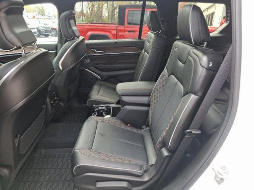 2025 Jeep Grand Cherokee L Summit