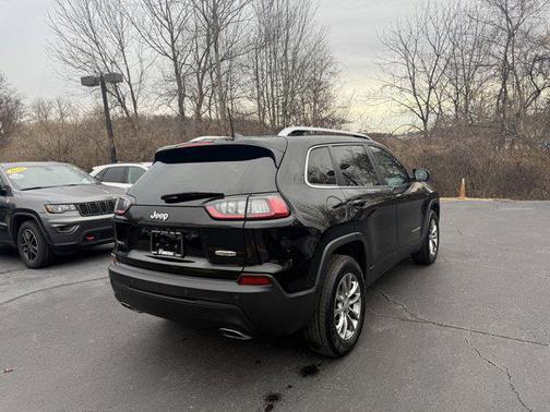 2021 Jeep Cherokee Latitude Lux