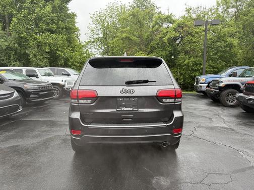 Granite Crystal Metallic Clearcoat 2021 Jeep Grand Cherokee 80th Anniversary