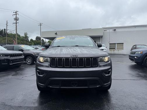 Granite Crystal Metallic Clearcoat 2021 Jeep Grand Cherokee 80th Anniversary