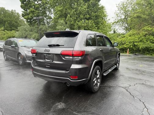 Granite Crystal Metallic Clearcoat 2021 Jeep Grand Cherokee 80th Anniversary