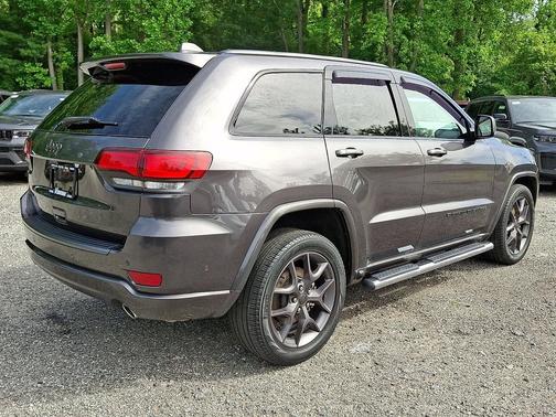 Granite Crystal Metallic Clearcoat 2021 Jeep Grand Cherokee 80th Anniversary 4x4