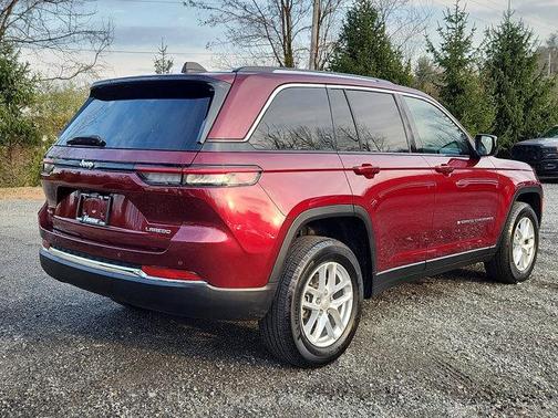 2023 Jeep Grand Cherokee Laredo
