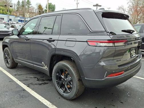 2026 Jeep Grand Cherokee Altitude