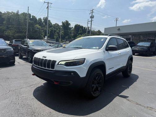 2019 Jeep Cherokee Trailhawk
