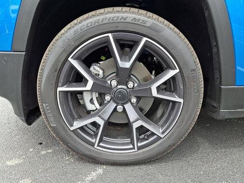 Hydro Blue Pearlcoat 2026 Jeep Cherokee Overland