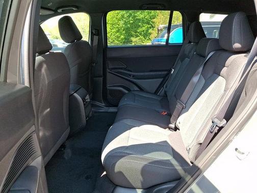 Sting Gray Clearcoat 2026 Jeep Cherokee Laredo 4x4