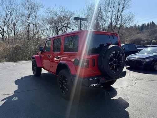 2025 Jeep Wrangler 4xe Sahara