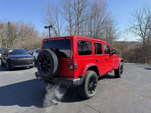 2025 Jeep Wrangler 4xe Sahara