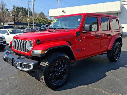 Firecracker Red Clearcoat 2025 Jeep Wrangler 4xe Sahara