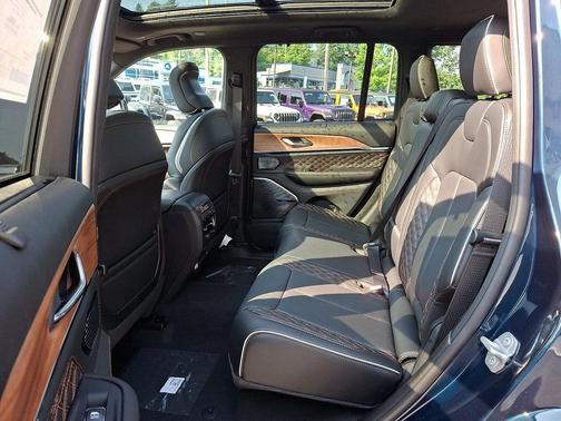 Fathom Blue Pearlcoat 2026 Jeep Grand Cherokee Summit
