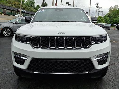 Bright White Clearcoat 2025 Jeep Grand Cherokee Limited