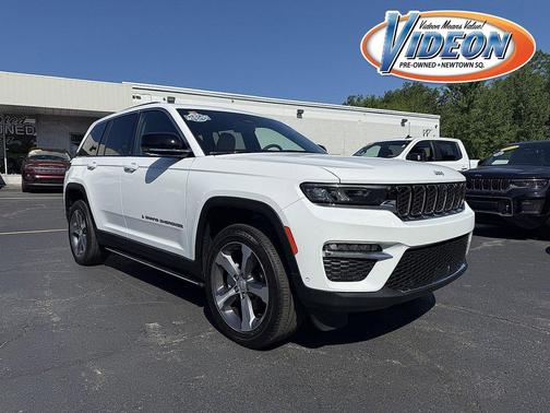Bright White Clearcoat 2025 Jeep Grand Cherokee Limited