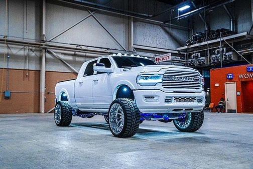 2022 RAM 2500 Laramie Mega Cab 4x4 6'4' Box