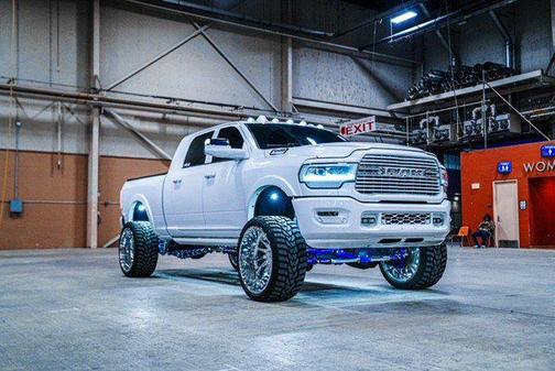 2022 RAM 2500 Laramie Mega Cab 4x4 6'4' Box