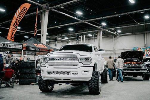 2022 RAM 2500 Laramie Mega Cab 4x4 6'4' Box