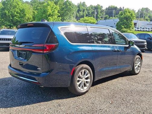 2025 Chrysler Pacifica L