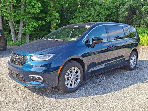 2025 Chrysler Pacifica L