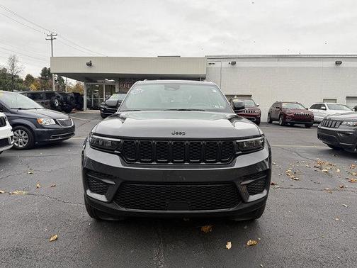2025 Jeep Grand Cherokee Altitude