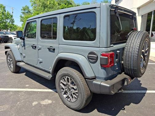 Anvil Clearcoat 2026 Jeep Wrangler 4-Door Sahara 4x4