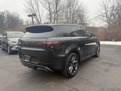 2024 Land Rover Range Rover Sport SE
