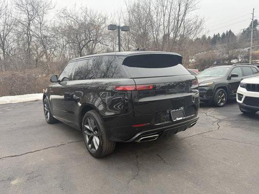 2024 Land Rover Range Rover Sport SE