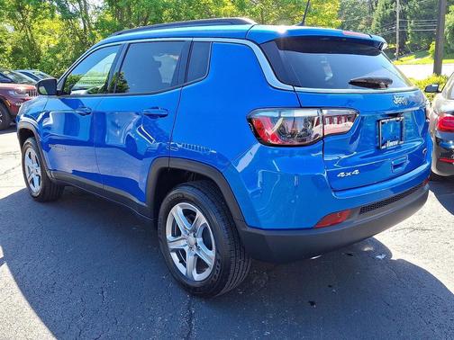 Laser Blue Pearlcoat 2023 Jeep Compass Latitude