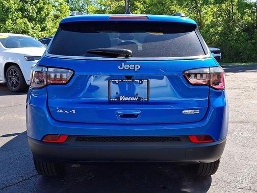 Laser Blue Pearlcoat 2023 Jeep Compass Latitude