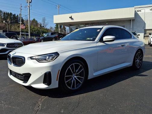 Mineral White Metallic 2023 BMW 230 i xDrive