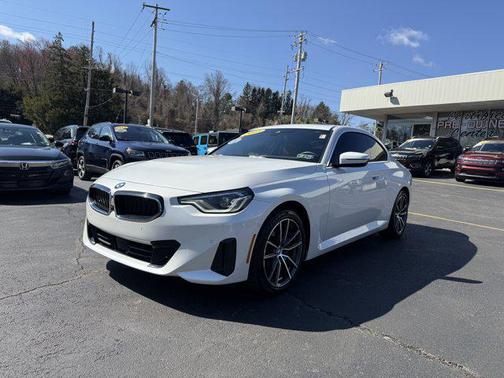 Mineral White Metallic 2023 BMW 230 i xDrive