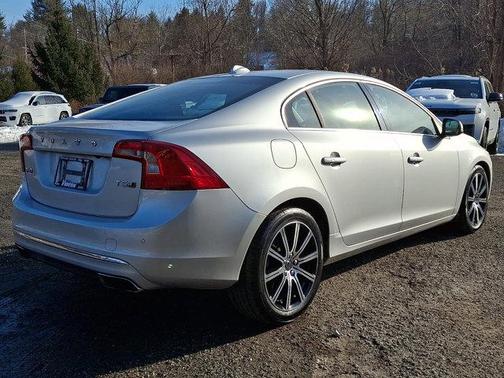 2017 Volvo S60 Inscription T5 Platinum