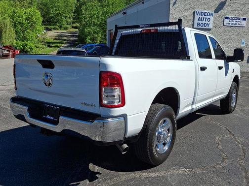 Bright White Clearcoat 2024 RAM 3500 Tradesman Crew Cab 4x4 6'4' Box