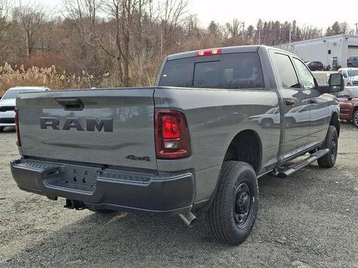 2026 RAM 2500 Tradesman Crew Cab 4x4 6'4' Box