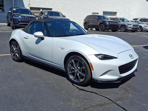 2016 Mazda MX-5 Miata Grand Touring