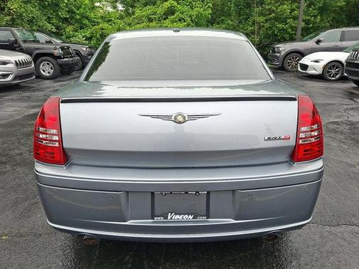 2006 Chrysler 300 SRT8
