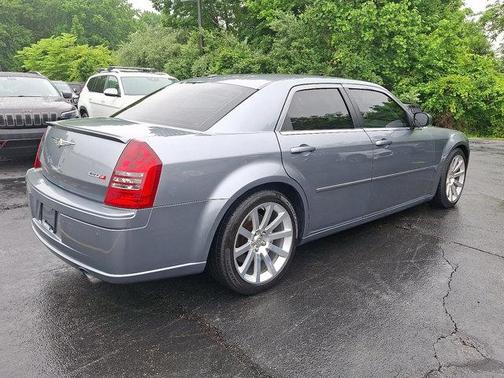 2006 Chrysler 300 SRT8