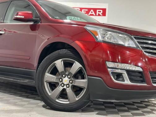 2017 Chevrolet Traverse 2LT