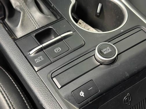 Black 2022 Kia K5 GT-Line