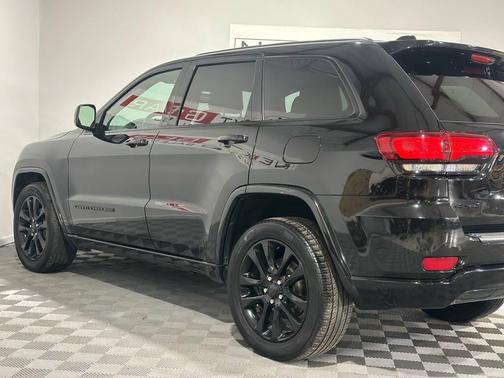 2018 Jeep Grand Cherokee Laredo