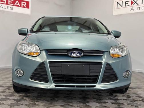 Blue 2012 Ford Focus SE